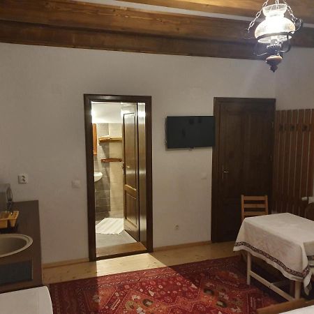 Arnica Montana Hotel อาริเอเชนิ ภายนอก รูปภาพ
