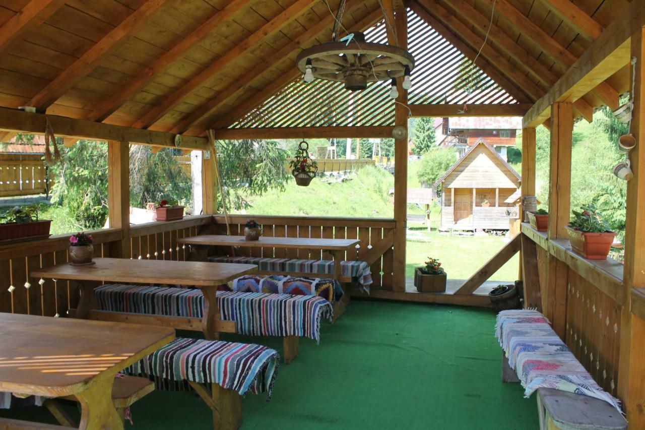Arnica Montana Hotel อาริเอเชนิ ภายนอก รูปภาพ