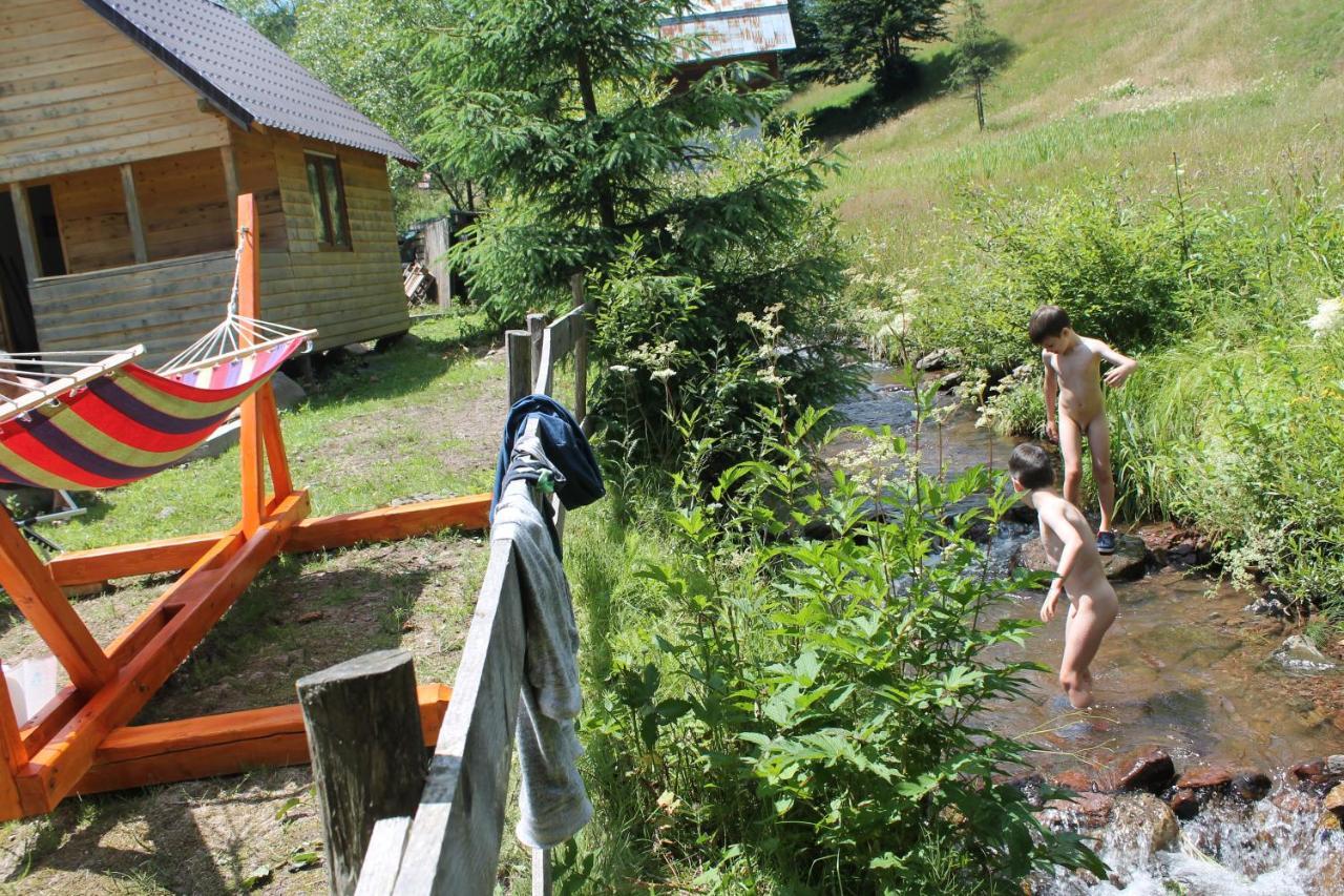 Arnica Montana Hotel อาริเอเชนิ ภายนอก รูปภาพ
